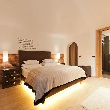 Aparthotel Burgus - Design & 4*
