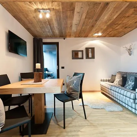 Burgus - Design & 4*