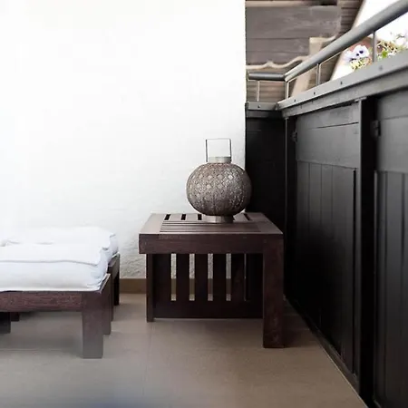 Burgus - Design & 4*