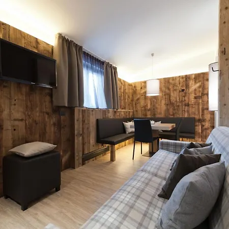 Burgus - Design & Aparthotel Burgusio
