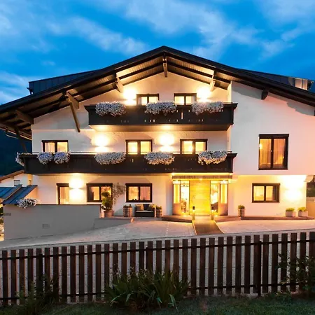 Aparthotel Burgus - Design & 4*