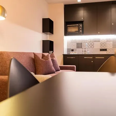 Burgus - Design & 4*
