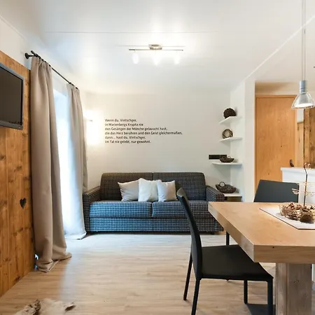 Burgus - Design & Aparthotel 4*